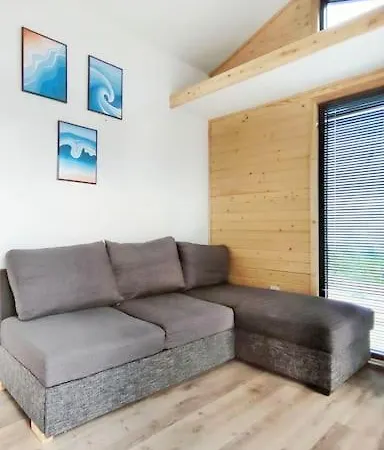 Przytulny 150 M Od Jeziora Hébergement de vacances *